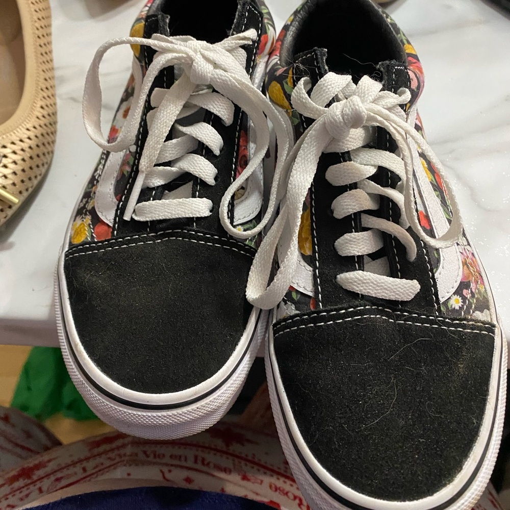Ladies floral print Vans. VGUC